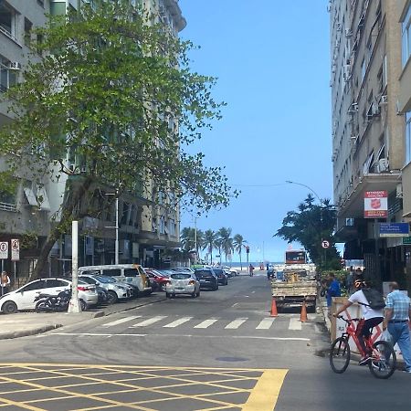 Studio Completo Na Praia De Copacabana Com Ar, Wifi, Netflix, Ate 4 Pessoas, Fundos Claro E Silencioso, Pauloangerami Pj135 Rio de Janeiro Zewnętrze zdjęcie