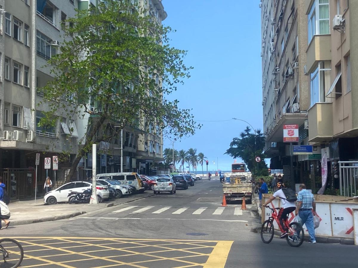 Studio Completo Na Praia De Copacabana Com Ar, Wifi, Netflix, Ate 4 Pessoas, Fundos Claro E Silencioso, Pauloangerami Pj135 Rio de Janeiro Zewnętrze zdjęcie