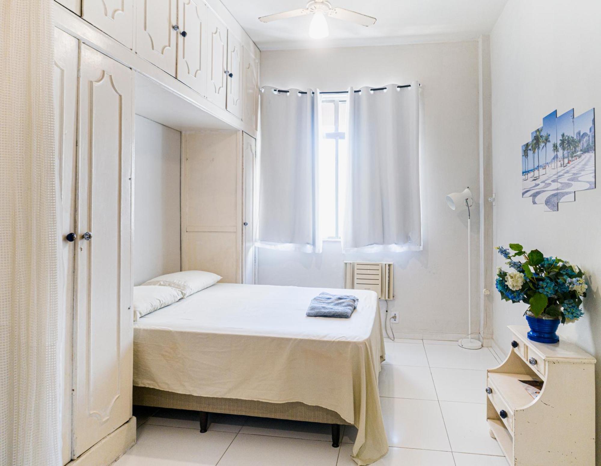 Studio Completo Na Praia De Copacabana Com Ar, Wifi, Netflix, Ate 4 Pessoas, Fundos Claro E Silencioso, Pauloangerami Pj135 Rio de Janeiro Zewnętrze zdjęcie