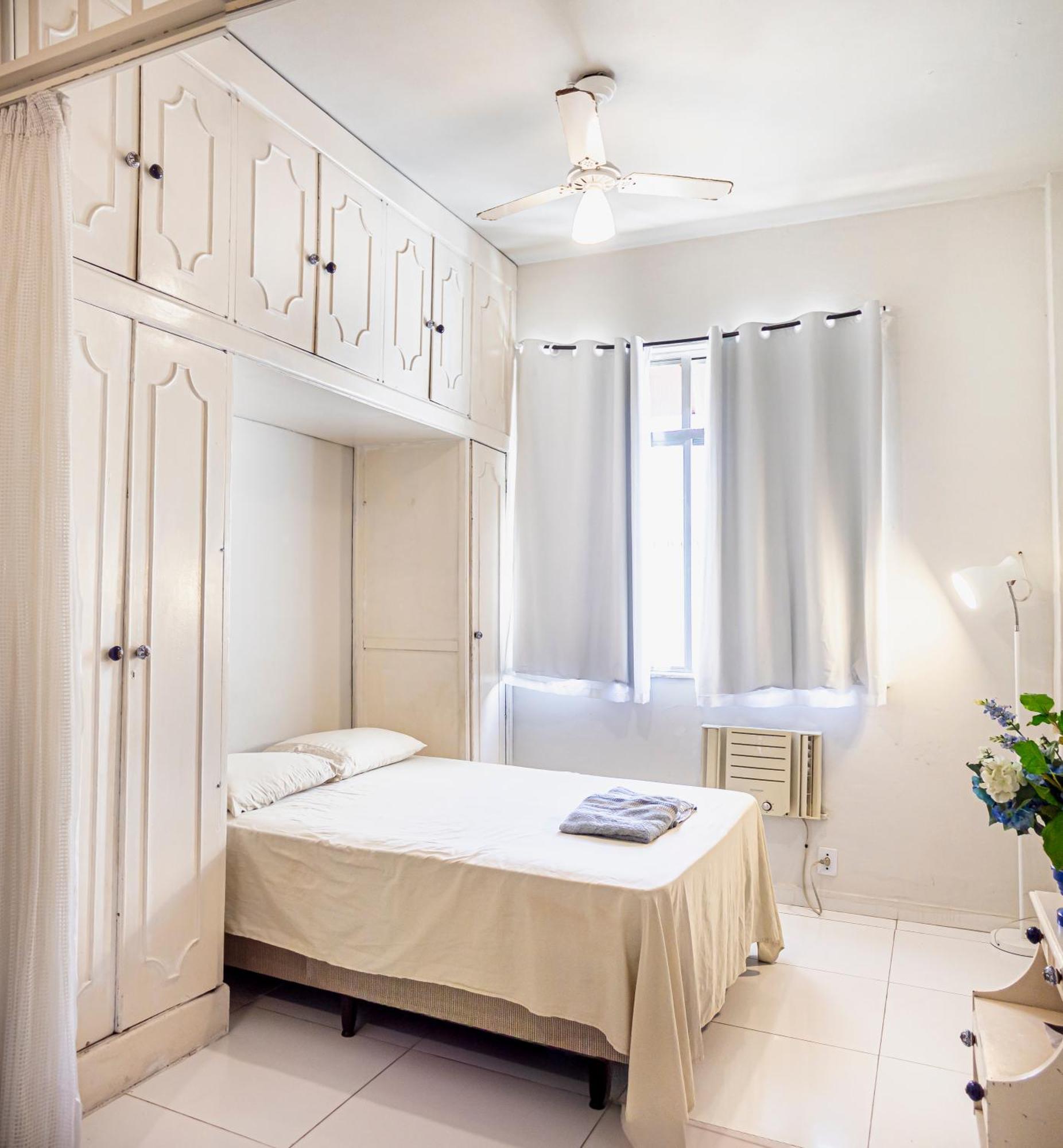 Studio Completo Na Praia De Copacabana Com Ar, Wifi, Netflix, Ate 4 Pessoas, Fundos Claro E Silencioso, Pauloangerami Pj135 Rio de Janeiro Zewnętrze zdjęcie